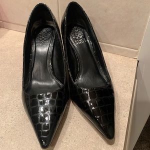 Women Pumps; Vince Camuto